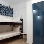 Apartament Flisvos *