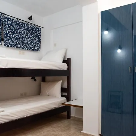 Apartman Flisvos *