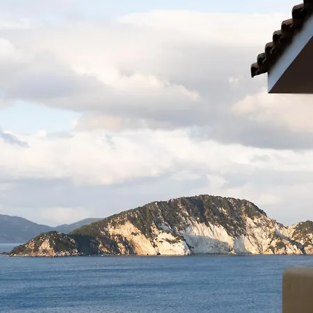 公寓 Flisvos Marathiás