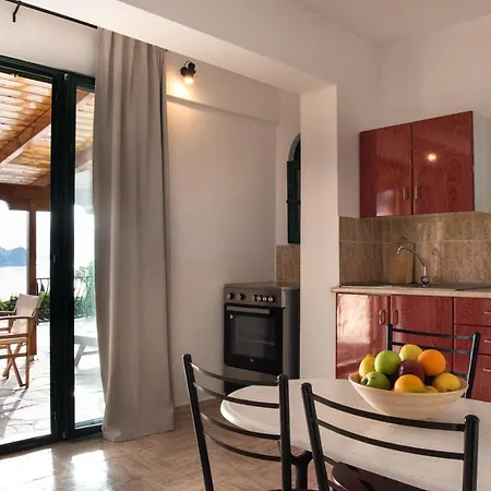 Apartment Flisvos